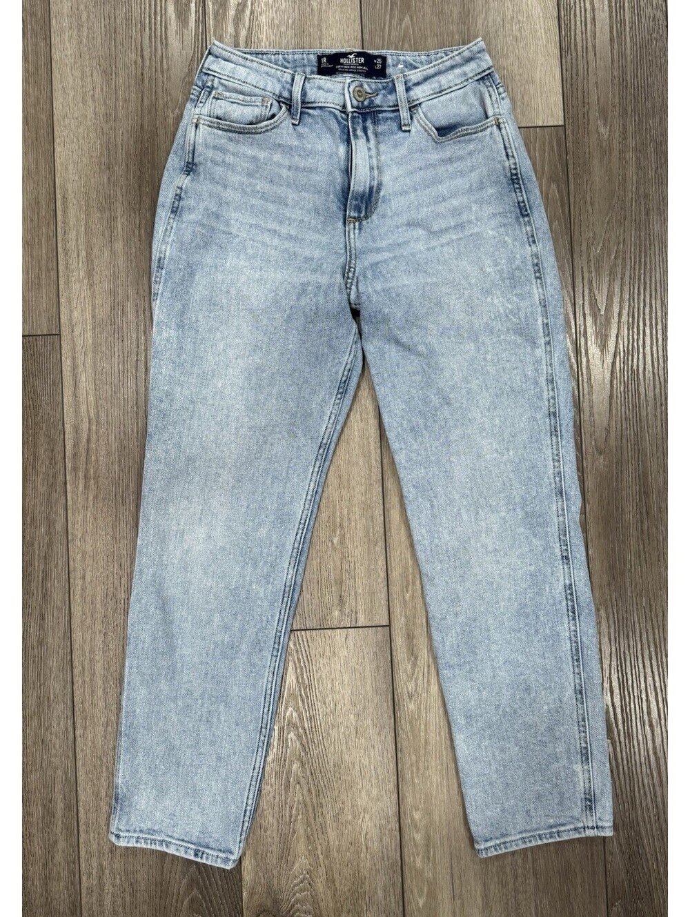 Hollister Curvy High-Rise Mom Jean Vintage Stretch Size 1R, 25W 27L